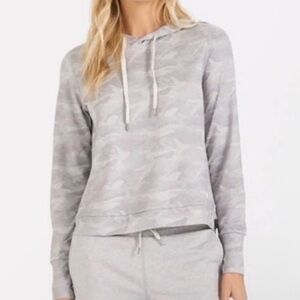 Vuori Women’s Essential Light Gray Camo Hoodie - Size Medium